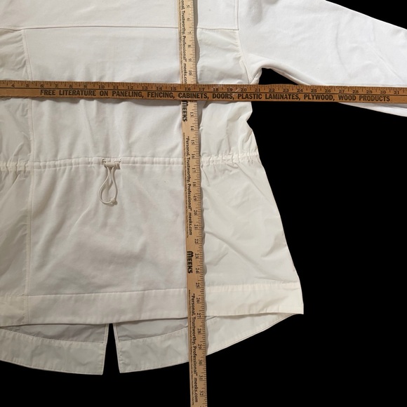 Athleta Cream Triumph Hybrid Crewneck - Picture 11 of 11